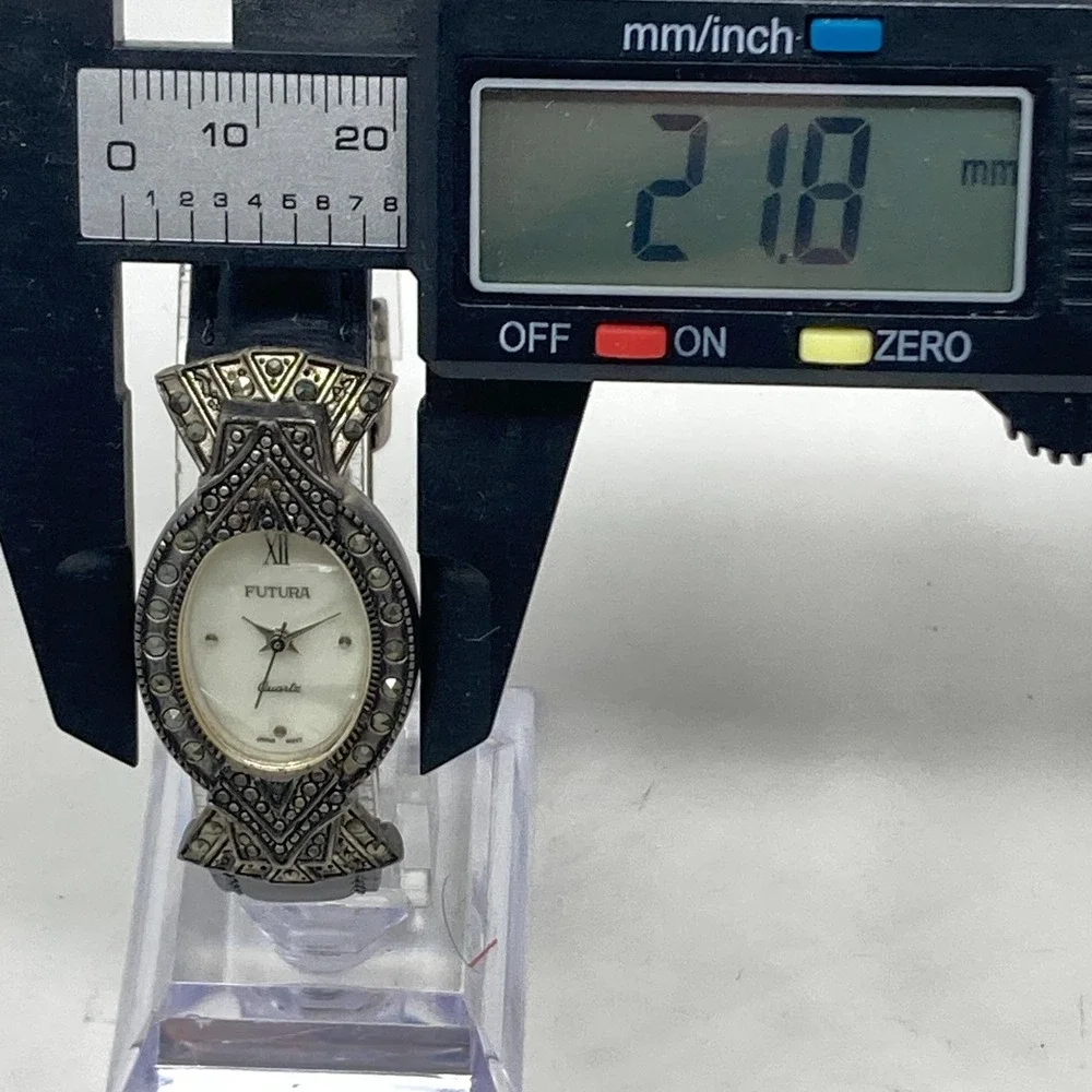 Vintage Futura Women's Watch Marcasite 22mm Silver Tone MOP Oval New Battery 8
